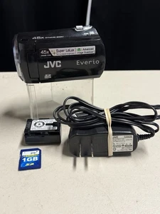 JVC Everio Digital Camcorder Model GZ-MS110BU w/ Battery, Charger & SD Card Test - Picture 1 of 9