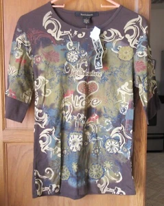 NUEVO CON ETIQUETAS SUSAN LAWRENCE Misses - Camiseta Top Marrón Corazón Talla Mediana Juniors - Imagen 1 de 4