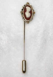 Vintage Avon Cameo Stick Pin Brooch Gold Toned Faux Pearls 2 3/4 Inches - Picture 1 of 4