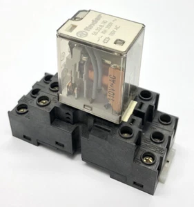 Finder 55.33.8.110 Plug in Power Relay COIL: 110vAC 10Amp DIN Rail 94.73 - Picture 1 of 8