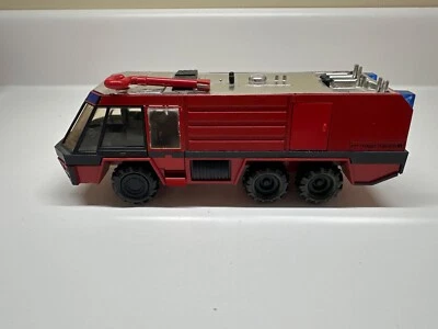 Conrad 1:50 Rosenbauer Panther (Airfield Water Cannon) Fire Truck 5501 - Image 1 of 4