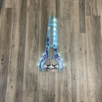 Arma electrónica de juego de rol Halo Energy Sword de segunda mano juguetes de jazware Xbox usado en excelente estado Foto 1 de 3