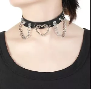 Gothic Heart Choker with Chains - Punk Style Necklace for Women Y2k - Picture 1 of 3