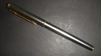 PLUMA ESTILOGRÁFICA WATERMAN ORO 18K NUEVA EN CAJA HECHA EN FRANCIA Foto 1 de 4