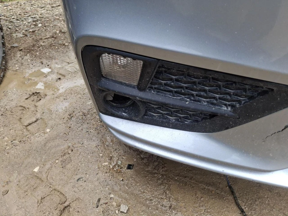 Conjunto de farol de neblina para passageiro direito Honda Odyssey 2019 usado pelo fabricante 104K milhas - Imagem 1 de 1