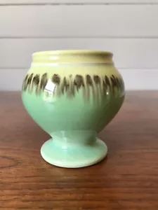 Vintage Newtone Bakewells Art Ware Australian Pottery Vase Made In Australia - Picture 1 of 6