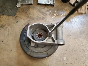 1998-2003 JAGUAR XJ8 VANDEN PLAS LEFT REAR SPINDLE BALL JOINT WHEEL HUB BEARING - Picture 1 of 2