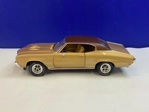 AUTO WORLD 1/18 SCALE GOLD/BROWN 1970 BUCK SKYLARK #690 1 OF 1002 - Picture 1 of 11