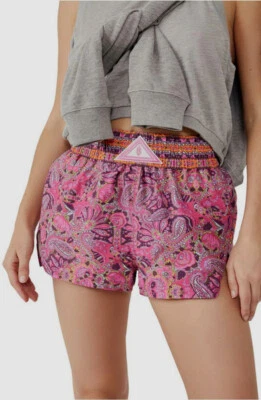 Shorts feminino padrão paisley rosa Next Round movimento FP tamanho P $58 - Imagem 1 de 4