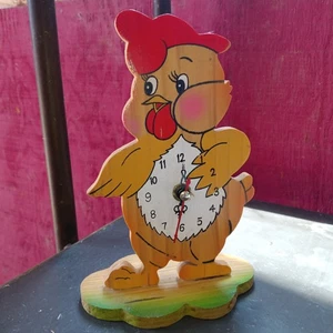 Huhn geformte Holzuhr Bauernhaus Landhaus klein 7" freistehend Vintage funktioniert - Bild 1 von 9