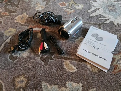 Sony Handycam DCR-SR68 60x Optical Zoom 80GB HDD Digital Camcorder OG Box + Case - Image 1 of 4