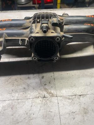 Colector de admisión Subaru XV CROSSTREK 2013-2017 2,0 L OEM Foto 1 de 4