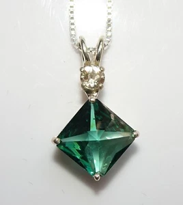 Siberian Green Quartz Mini Magician Stone with Amblygonite j1762 - Picture 1 of 7