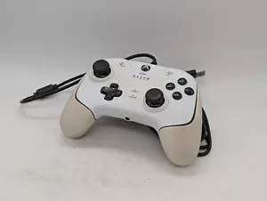 Razer Wolverine V2 gaming controller USB wired white for Xbox X S One PC B - Picture 1 of 16