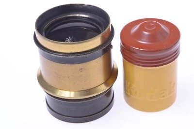 ✅ UNMARKED ANTIQUE BRASS LENS ‘180MM’ 4X5” LF CAMERA W/ STIFF APERTURE - Image 1 of 4