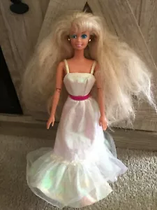 1983 Mattel Crystal Barbie #4598 Barbie Doll Dress Gown Only Shimmery White Colo - Picture 1 of 7