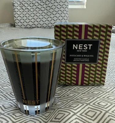 Nest New York 开心果和野生无花果 3 芯香氛蜡烛 8.1 盎司 — 第 1/4 张图片