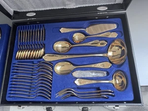 Edles Besteckset 23 Karat vergoldet – komplett neu im Koffer - Bild 1 von 4