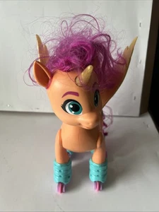 My Little Pony Sing N Skate Sunny Starscout interaktive Figur - Bild 1 von 3