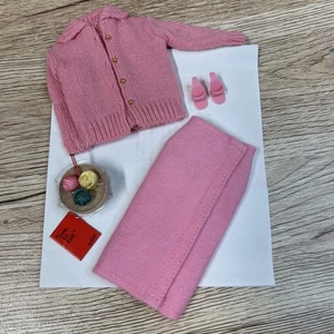 Vintage 1960s Barbie Doll REPRODUCTION of PINK Knitting Pretty #957, - Picture 1 of 4