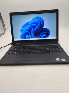 Dell Latitude 5590 i5-8350U 16 GB 256 GB SSD 15,5" - Win11 Pro - Foto 1 di 4