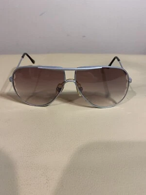 Gafas de sol de aviador vintage años 70 con marco plateado hechas en Japón Foto 1 de 4