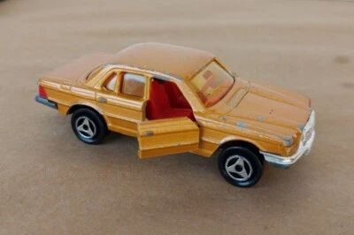 Majorette Mercedes Benz 450 SE No. 249 France 1:60  - Image 1 of 4