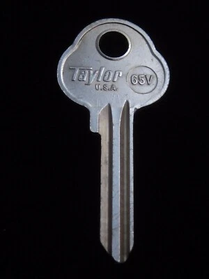 Llave de encendido V61A VOLVO en blanco: finales de los años 50-1964; llave primaria SAAB 1963-1967 95 96 Foto 1 de 4