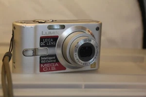 Panasonic LUMIX DMC-FX10 Compact Digital Camera - Imagen 1 de 3