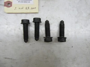 2018-2022 Volkswagen Atlas OEM Right Rear 2nd Row Seat Track Mounting Bolts - Bild 1 von 5