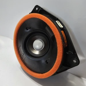 "Altavoz trasero izquierdo o derecho Toyota Tacoma JBL 2016-2023 5,1/2""" - Imagen 1 de 10