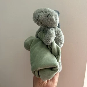 Edredón de bebé Jellycat verde tímido dragón juguete de peluche suave Blankie JELLY6388sh - Imagen 1 de 11