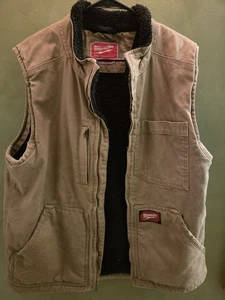 Milwaukee Large Mens Work Vest Super Heavy Duty And Warm Great 100% Official - Picture 1 of 5