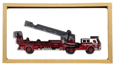1:50 Scale Corgi 97321 American LaFrance Aerial Ladder Truck - Centreville - MIB - Image 1 of 3