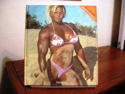 Modern Amazons Bill Dobbins 2002 Taschen Photography Women Bodybuilders — 第 1/4 张图片