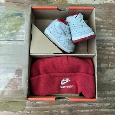 Vtg 2006 NIKE Air Force 1 Gift Pack (CB) Baby Grey Varsity Red 0c NIB 314565 004 - Image 1 of 4