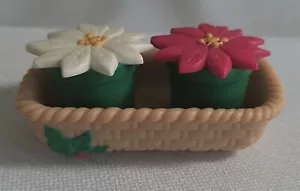 Juego de coctelera de sal y pimienta vintage de Navidad con macetas de pascua en cesta (3 piezas) - Imagen 1 de 9
