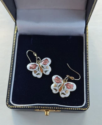 VTG Cloisonné Enamel Butterfly Dangle Earrings Pink & White Floral Design - Image 1 of 4