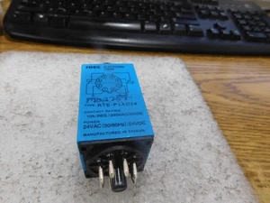 Idec Type: RTE-P1AD24  Electronic Timer.  New Old Stock.  No Box - Picture 1 of 2