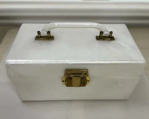 Estuche de Maquillaje Cosméticos Cartera Lucite Vintage Blanco Perla Mármol MCM - Imagen 1 de 12