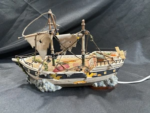 Department 56  The Spooky Schooner Halloween Series  2002 Lights Work No Sound - Picture 1 of 13