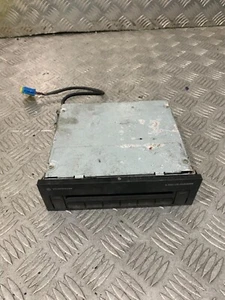 2002 VOLKSWAGEN GOLF MK4 STEREO RADIO CD PLAYER HEAD UNIT 3B7035110 #2 - Picture 1 of 4