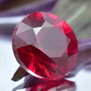 Top Quality!! AAA Bloody Red Ruby, 10-12 Carat Round Shaped Gemstone, Size 15mm - Picture 1 of 3
