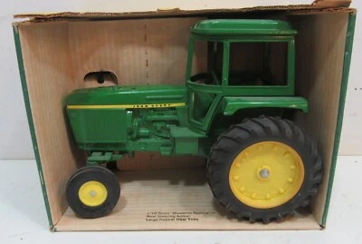 Ertl Vintage Yellow Top Box John Deere Generation II Diecast 1/16 Tractor 512 - Image 1 of 4
