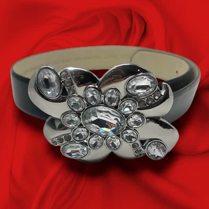 White House Black Market WHBM Crystal Buckle Belt Black Vegan Leather Sz S - Picture 1 of 4