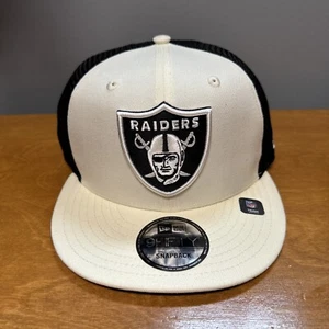 New Era Las Vegas Raiders 9FIFTY Snapback Hat Adjustable Cream/Black Trucker Cap - Picture 1 of 5