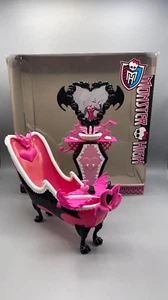 🌸Monster High Draculaura Badezimmer Puppenmöbel mit der OVP Sammlerstück - Bild 1 von 17