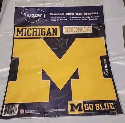 Gráficos de pared de vinilo reutilizables Fathead Teammates Michigan [#72] Foto 1 de 4