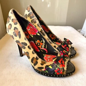 Iron Fist DAMEN-PUMPS FUNKY MIT PELZIGEM ABSATZ GRÖSSE 8 NEU MIT KARTON - Bild 1 von 5