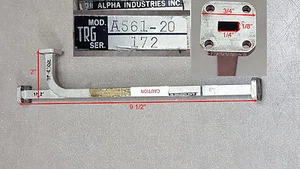 Guida onde microonde TRG 9 pollici e gancio Alpha Industries TRG. 20,3 db e 0,2 db - Foto 1 di 9